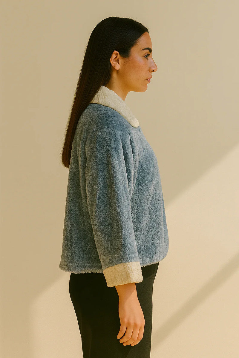 ESSENCE CLASSIC BLUE