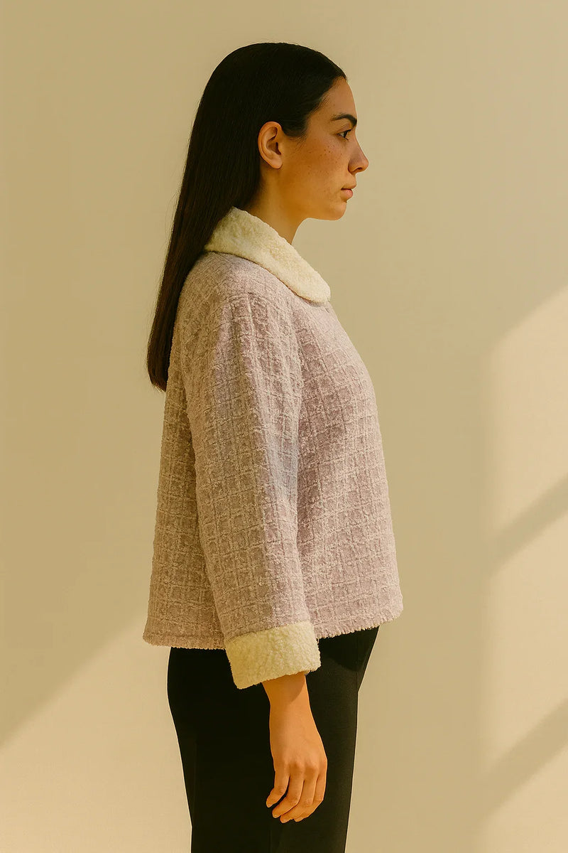 ESSENCE CLASSIC LILAC